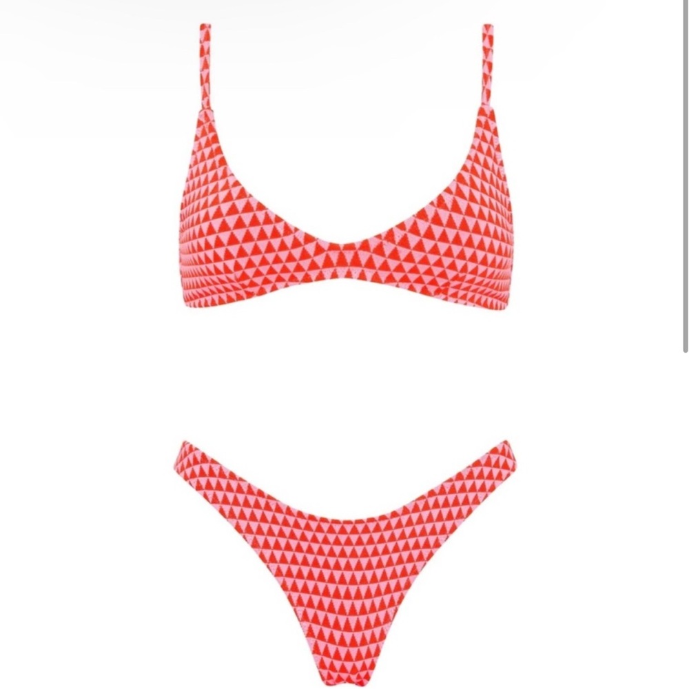 Triangl bikini size top & bottom size small
